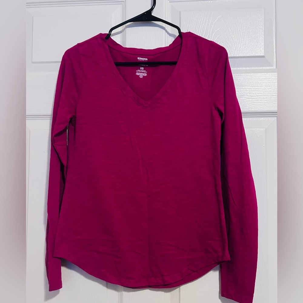 Sonoma Women's Fuchsia Long Sleeve V-Neck Tee Size XS